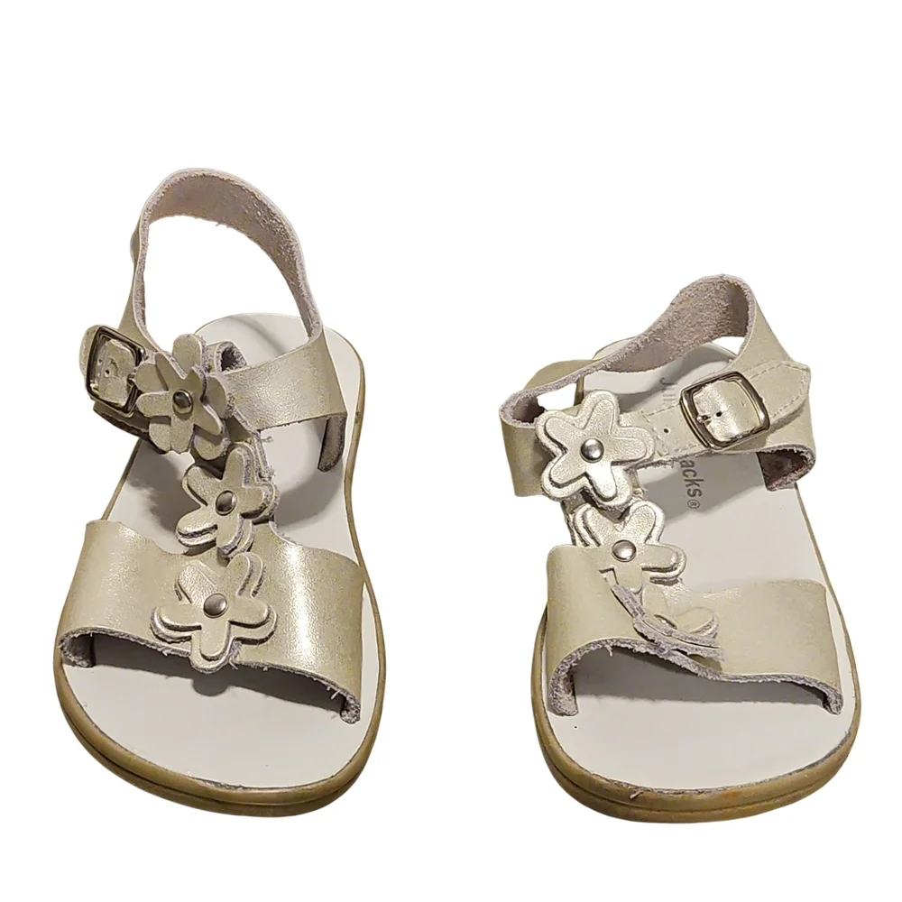 Jumping Jacks stylish sandals